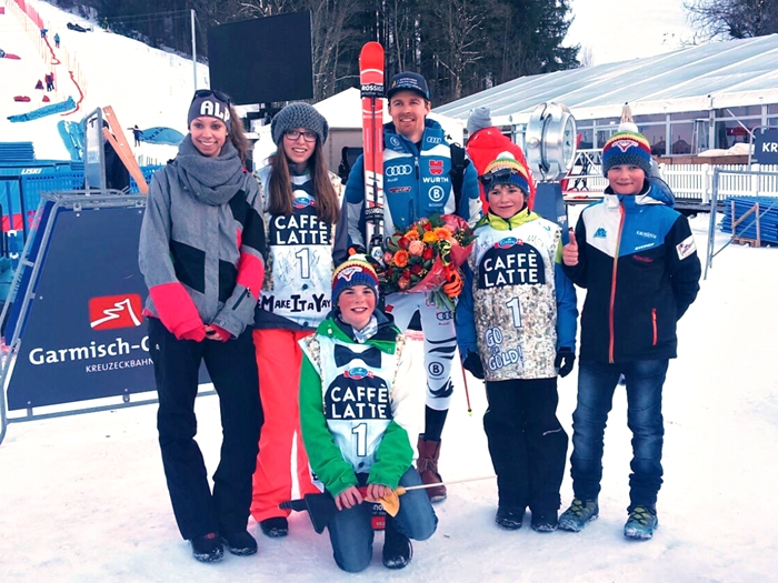 Stefan mit seinem kleinen 'Fanclub'